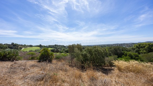 Frontline golf plot in La Reserva de Sotogrande, Cádiz