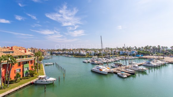 Frontline golf plot in La Reserva de Sotogrande, Cádiz