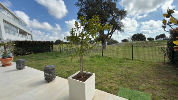 Exclusive Apartment with Garden in Emerald Greens, San Roque Club