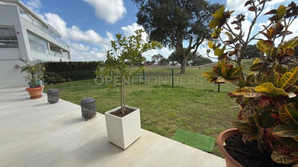 Exclusive Apartment with Garden in Emerald Greens, San Roque Club