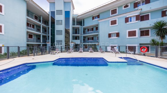 3-bedroom apartment in Isla Carey with Marina de Sotogrande views