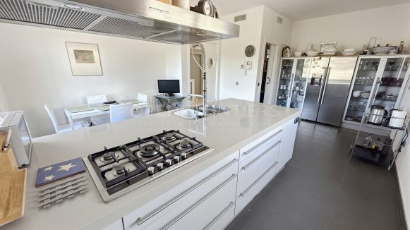 Spacious Family Villa with Huge Potential in Sotogrande Alto