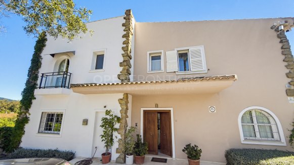 Spacious Family Villa with Huge Potential in Sotogrande Alto
