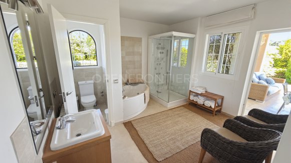 Spacious Family Villa with Huge Potential in Sotogrande Alto