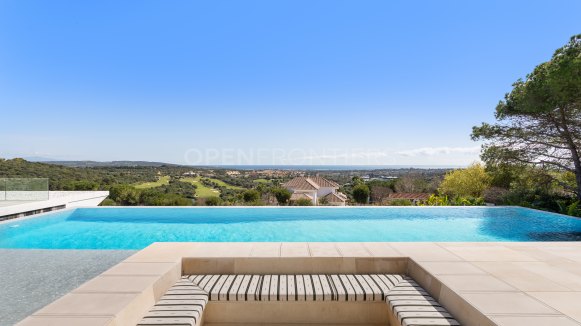 Villa Aldebaran: Villa with Sea & Golf Views in La Reserva, Sotogrande