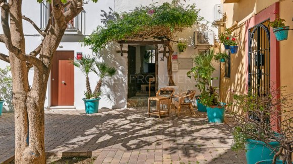 Renovated detached house in Estepona historic center