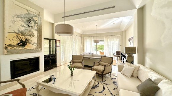 Exclusive garden apartment in Ribera del Río, Sotogrande Marina