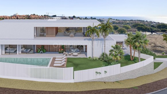 Plot with Sea and Mountain Views in Bahia de las Rocas, Manilva