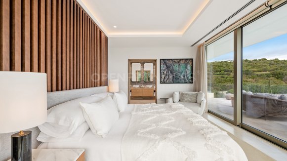 Iconic Golf-Front Villa – La Reserva, Sotogrande