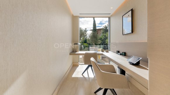 Iconic Golf-Front Villa – La Reserva, Sotogrande