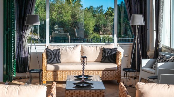 Villa La Alegría: Exceptional Six-Bedroom Villa in Zona F, Sotogrande Alto