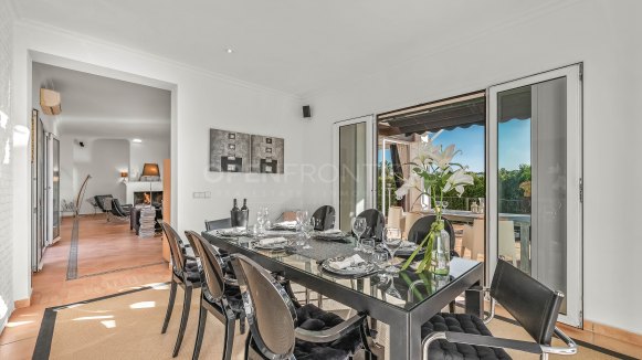 Villa La Alegría: Exceptional Six-Bedroom Villa in Zona F, Sotogrande Alto
