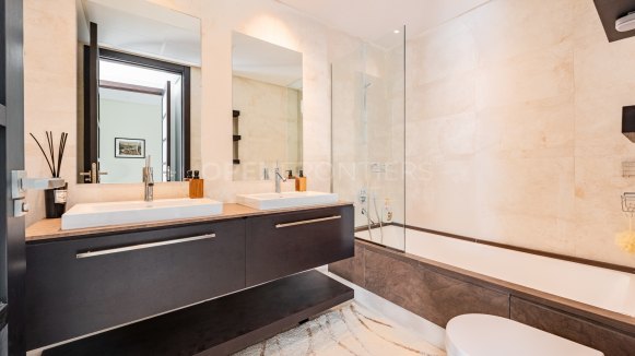 Elegant Penthouse in Hacienda Valderrama, Sotogrande