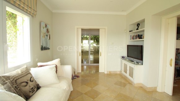 Elegant classical villa with sea, golf and countryside views in Sotogrande Alto