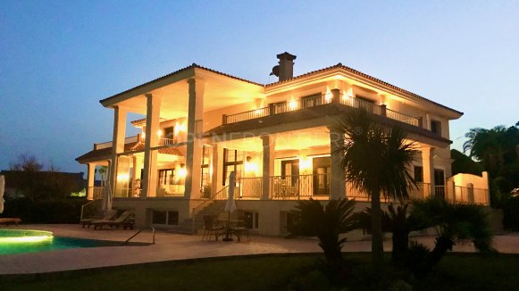 Exquisite Villa in a Prime Location Offering Mesmerising Sea Views in Sotogrande Alto