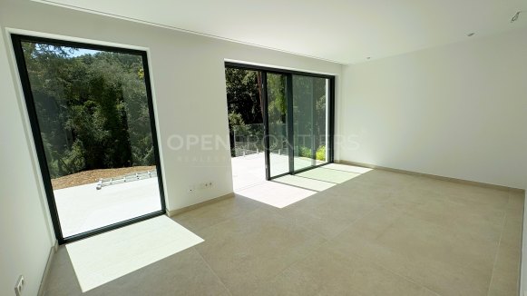 Luxury New Build Villa in Sotogrande Alto with Forest Views & Pool