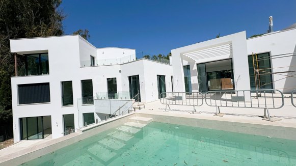 Luxury New Build Villa in Sotogrande Alto with Forest Views & Pool