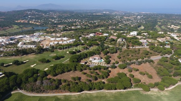 Residential Plot in Almenara Golf, Sotogrande Alto