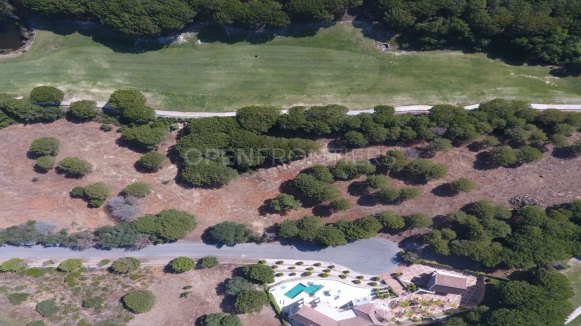 Residential Plot in Almenara Golf, Sotogrande Alto