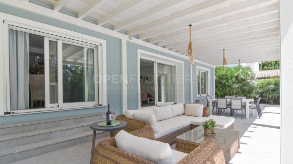 Élégante villa familiale contemporaine à Sotogrande Alto Central