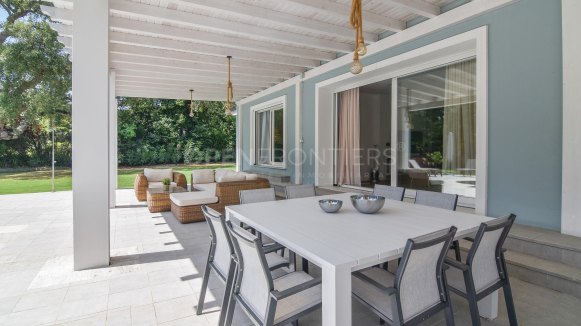Élégante villa familiale contemporaine à Sotogrande Alto Central