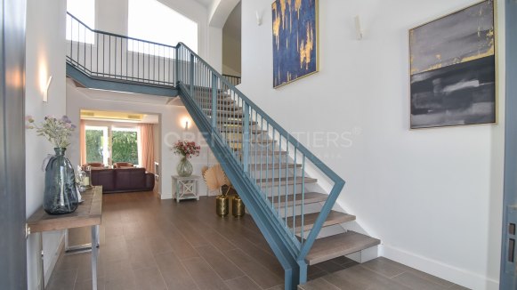 Élégante villa familiale contemporaine à Sotogrande Alto Central