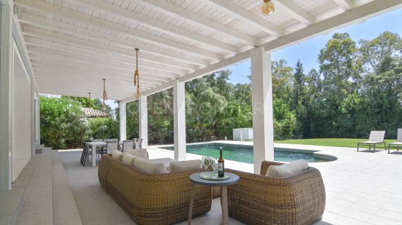 Élégante villa familiale contemporaine à Sotogrande Alto Central