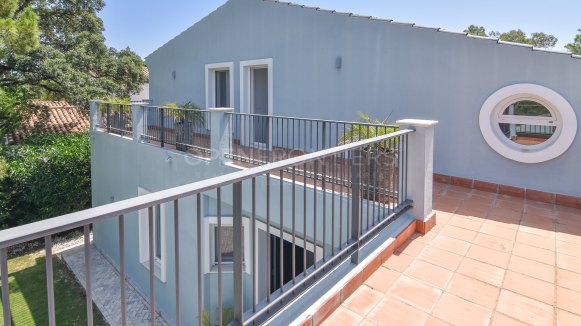 Élégante villa familiale contemporaine à Sotogrande Alto Central