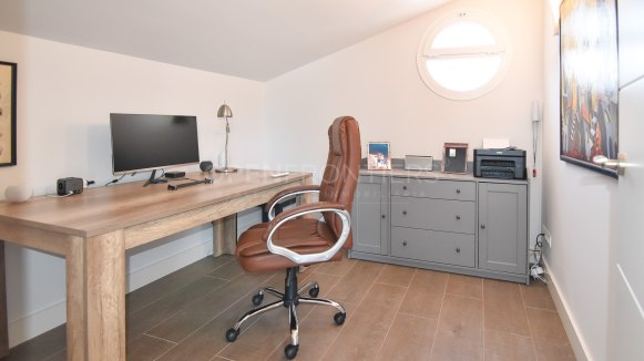 Élégante villa familiale contemporaine à Sotogrande Alto Central