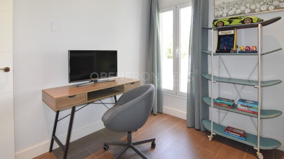 Élégante villa familiale contemporaine à Sotogrande Alto Central