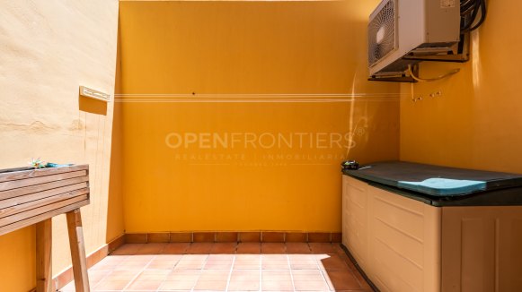 Renovated 3-bedroom townhouse in Los Carmenes de Almenara, Sotogrande Alto