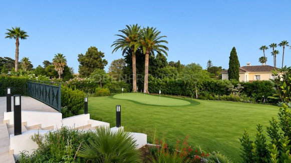 Renovated Villa with Pool in Kings & Queens, Sotogrande