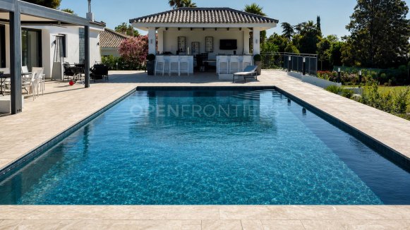 Renovated Villa with Pool in Kings & Queens, Sotogrande