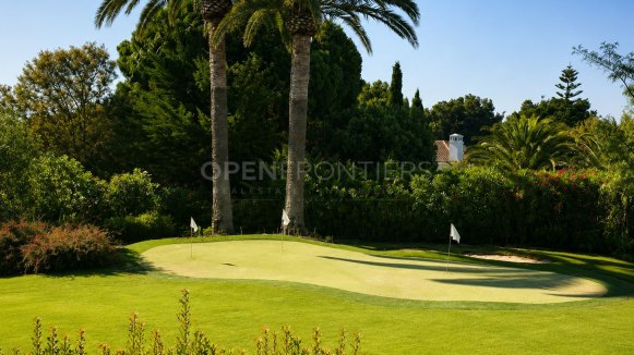 Renovated Villa with Pool in Kings & Queens, Sotogrande