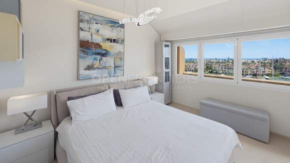 Duplex Penthouse with Sea and Marina Views in Sotogrande Marina
