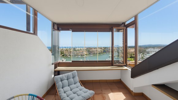 Duplex Penthouse with Sea and Marina Views in Sotogrande Marina