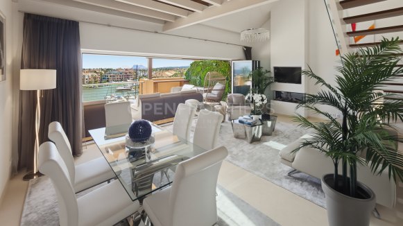 Duplex Penthouse with Sea and Marina Views in Sotogrande Marina