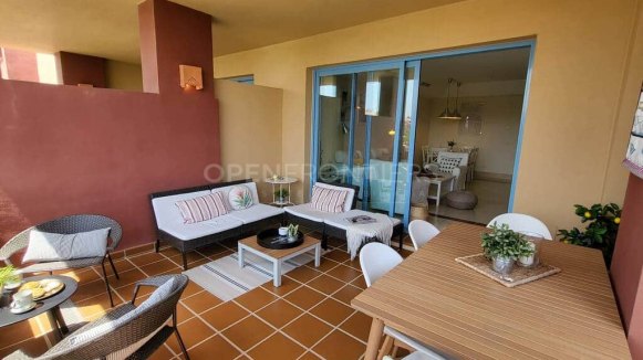 Apartment with Marina Views and Tourist Licence in Sotogrande Marina