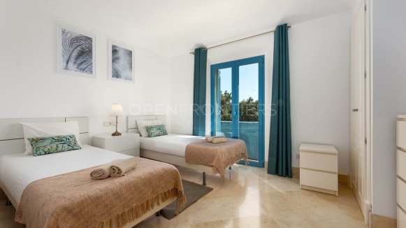Apartment with Marina Views and Tourist Licence in Sotogrande Marina