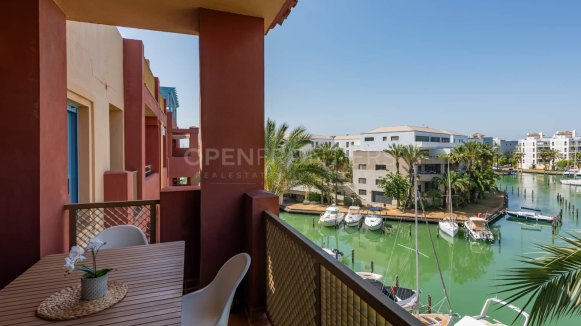 Apartment with Marina Views and Tourist Licence in Sotogrande Marina