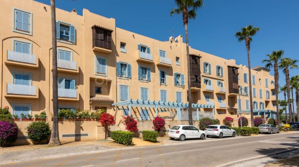 Apartment with Marina Views and Tourist Licence in Sotogrande Marina