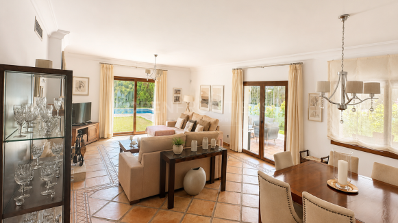 Villa Méditerranéenne avec Piscine à Sotogrande Costa