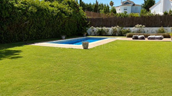 Villa Méditerranéenne avec Piscine à Sotogrande Costa