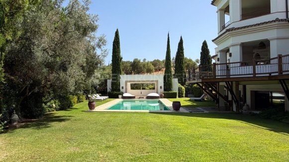 Luxury Villa with Private Pool and Mature Gardens in Sotogrande Alto