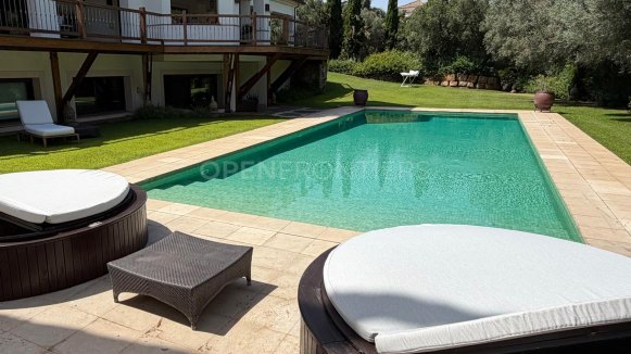 Luxury Villa with Private Pool and Mature Gardens in Sotogrande Alto
