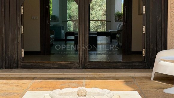 Luxury Villa with Private Pool and Mature Gardens in Sotogrande Alto