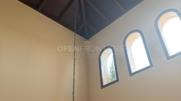 Luxury Villa with Private Pool and Mature Gardens in Sotogrande Alto