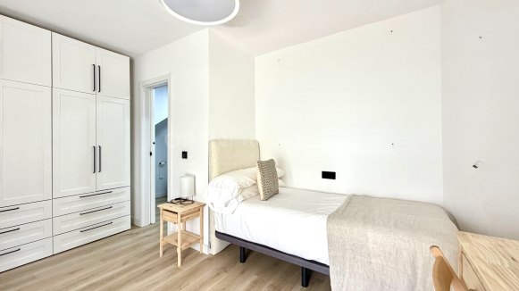 Renovated 4-Bedroom Duplex 100m from the Beach in Sotogrande