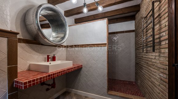 Villa with Panoramic Sea Views in Alcaidesa Alta