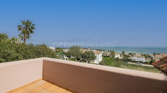 Villa with Panoramic Sea Views in Alcaidesa Alta